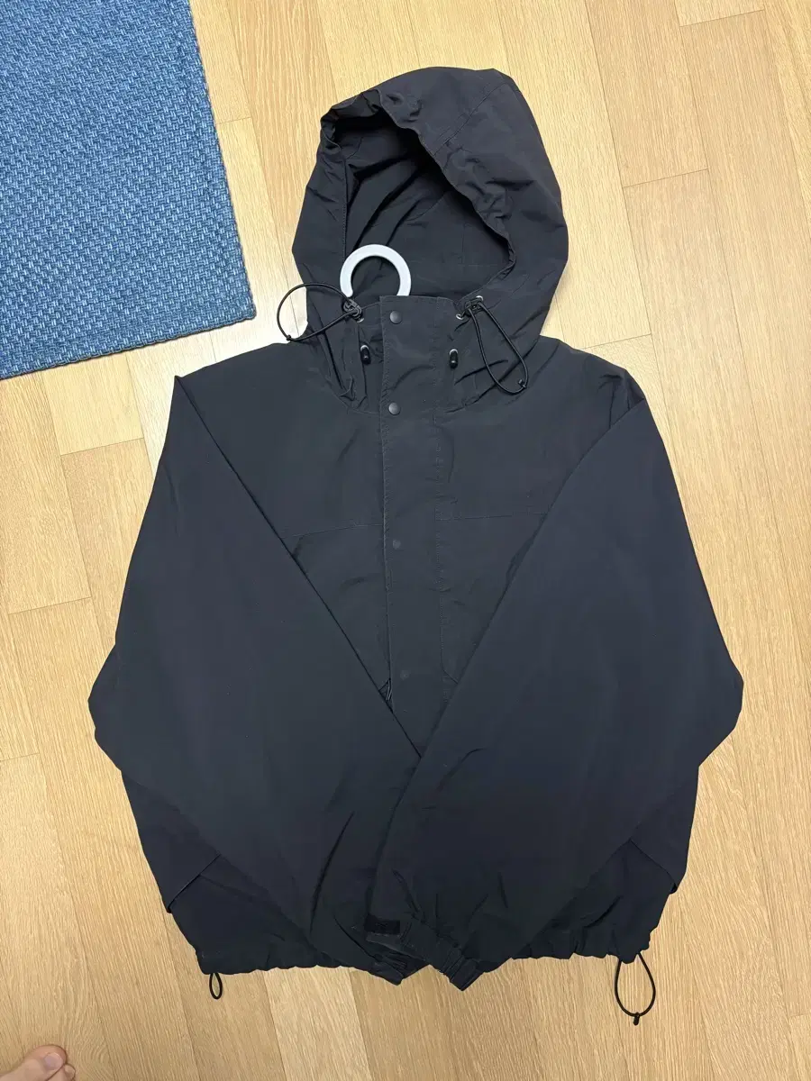 (SELL) Uniformbridge Utility Mountain Jacket [BLACK] / M size