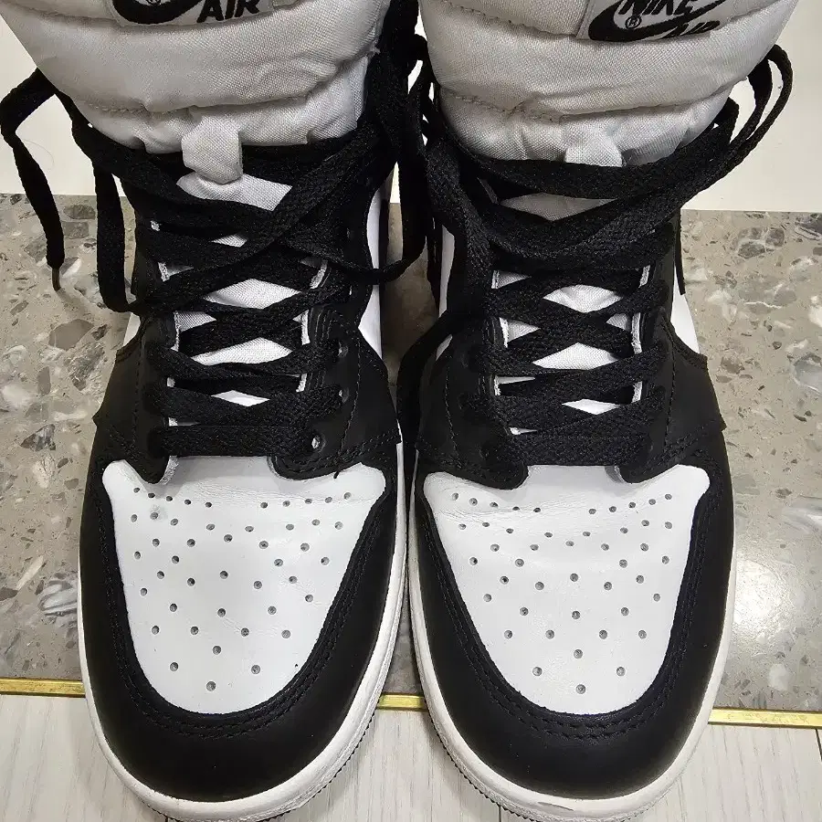 Jordan 1 High 85 Black White