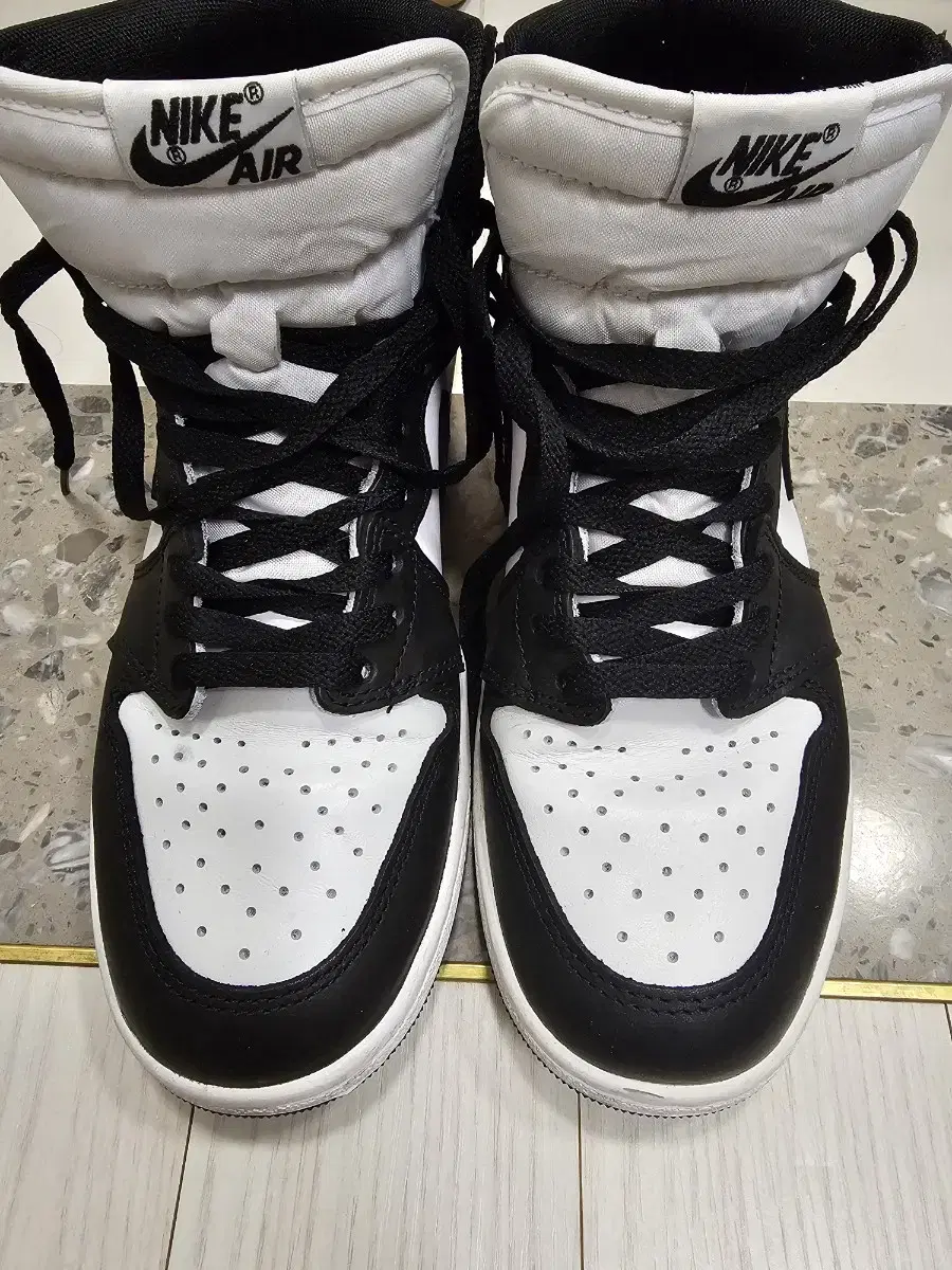 Jordan 1 High 85 Black White