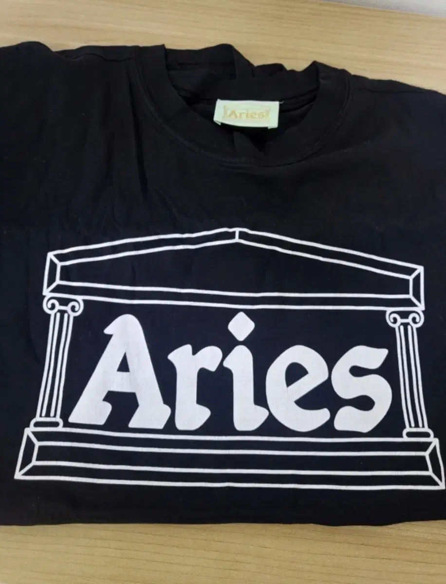 aries 반팔