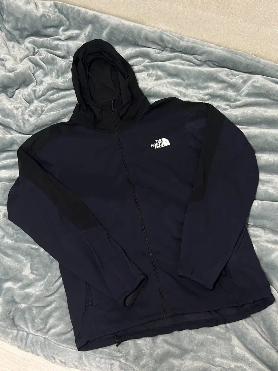 The North Face Japan Windbreaker Pertex XL Navy