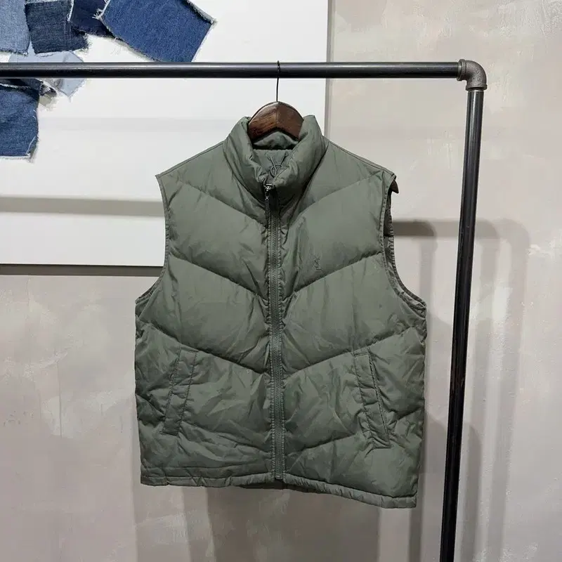 (100) Yves Saint Laurent Old School Vintage Puffer Vest