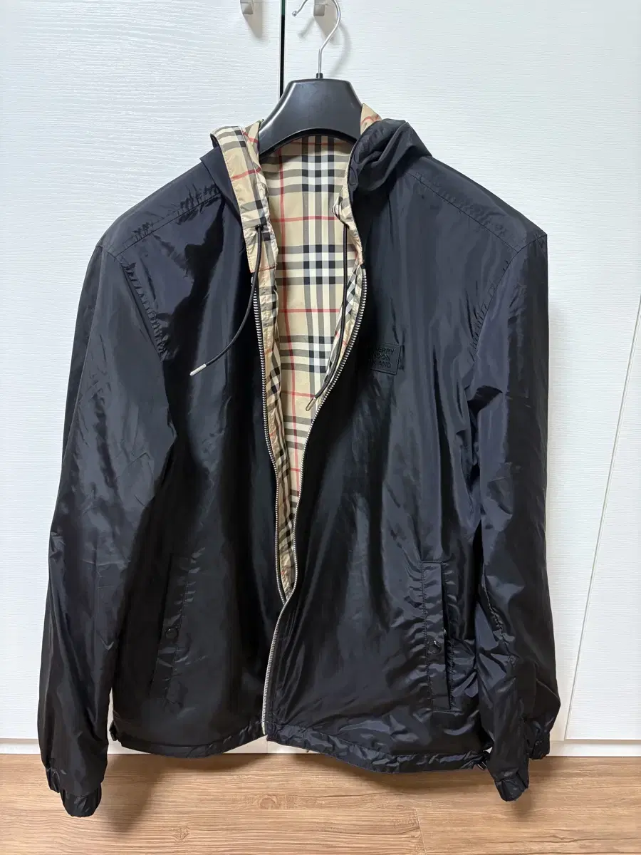 Burberry Reversible Hooded JacketL sells