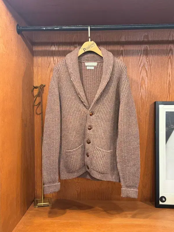 100% Scottish vintage shawl-collar cardigan