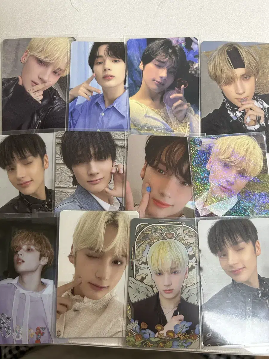 Official Goods )) Chapter 12 bulk 0.6 txt hueningkai photocard wts Sell