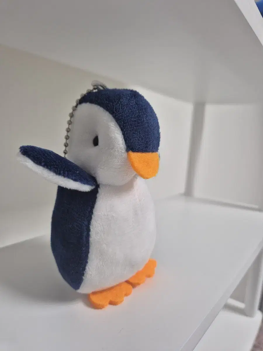 Penguin keyring (new)