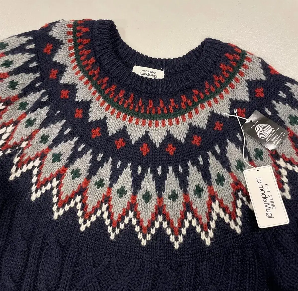 L) *New/ Nordic Wool Sweater