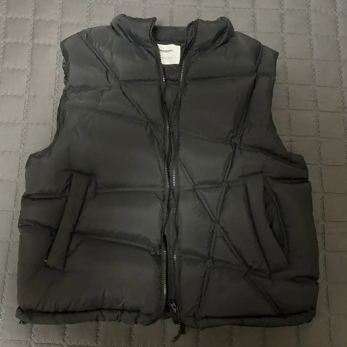 노매뉴얼 - TRACK DUCK DOWN VEST (M)사이즈 판매합니다