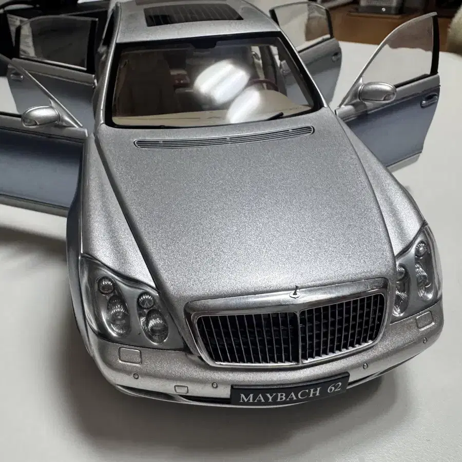 오토아트 마이바흐 62 MAYBACH 레프리카