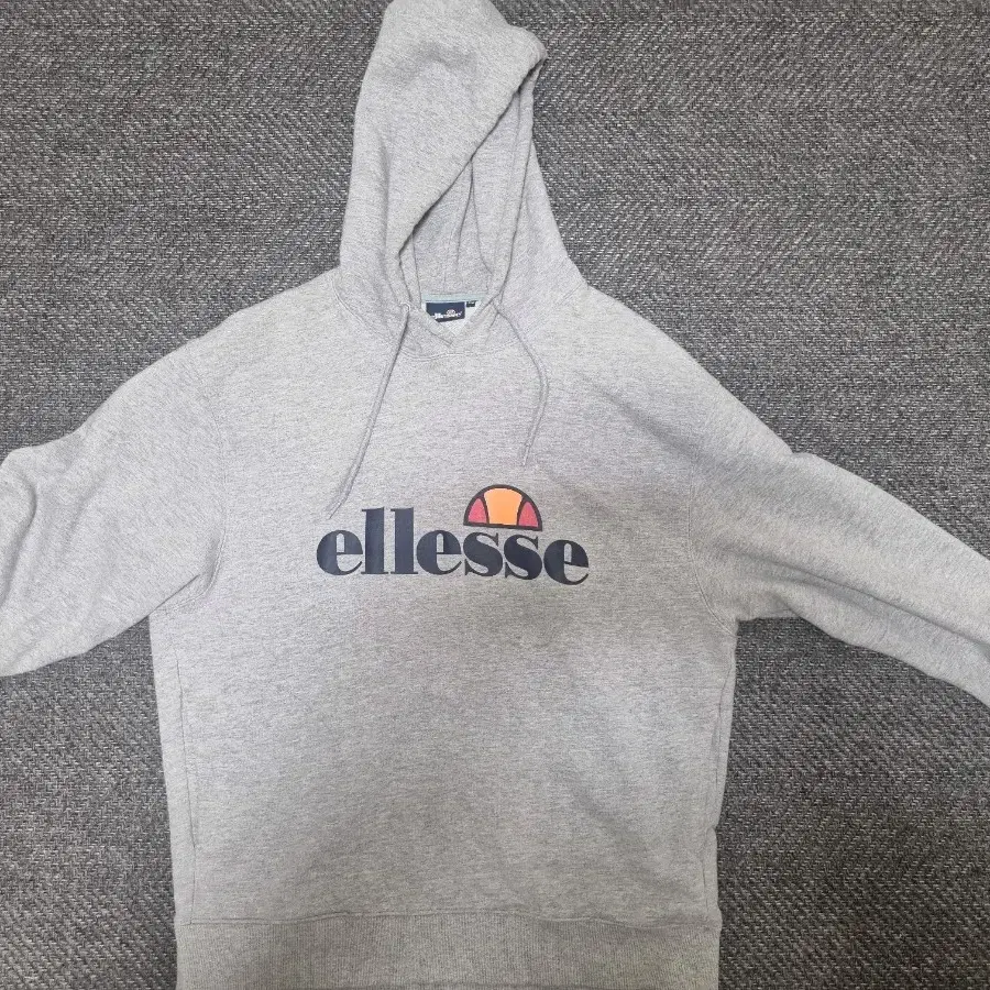 ellesse 회색 후드티 100