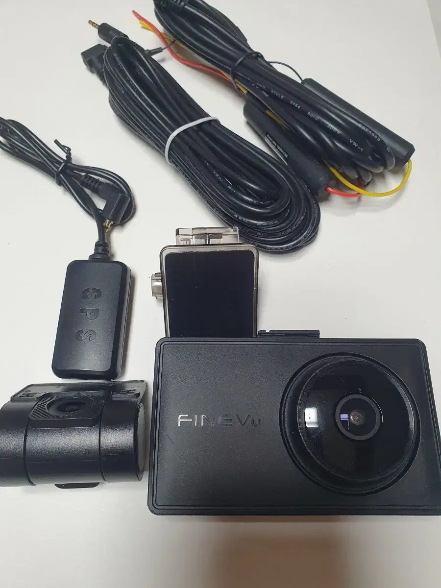 *Visit for free installation* Pineview LXQ500 Power full set Dashcam (64Gig, GPS)