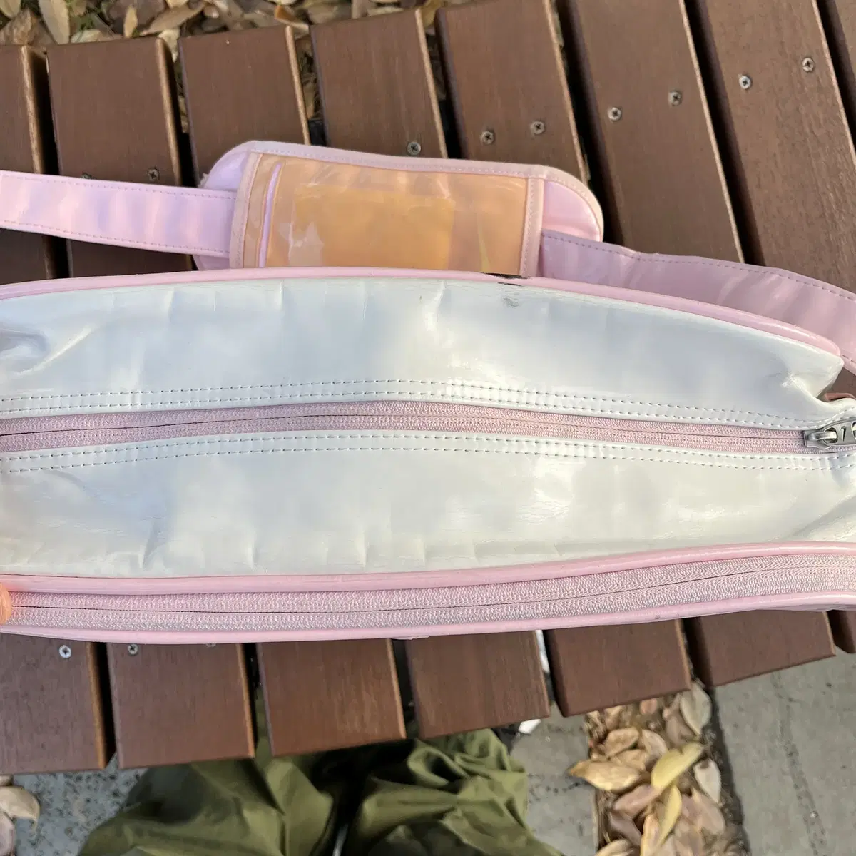 NIKE 90's Crossbody Messenger Gym Bag