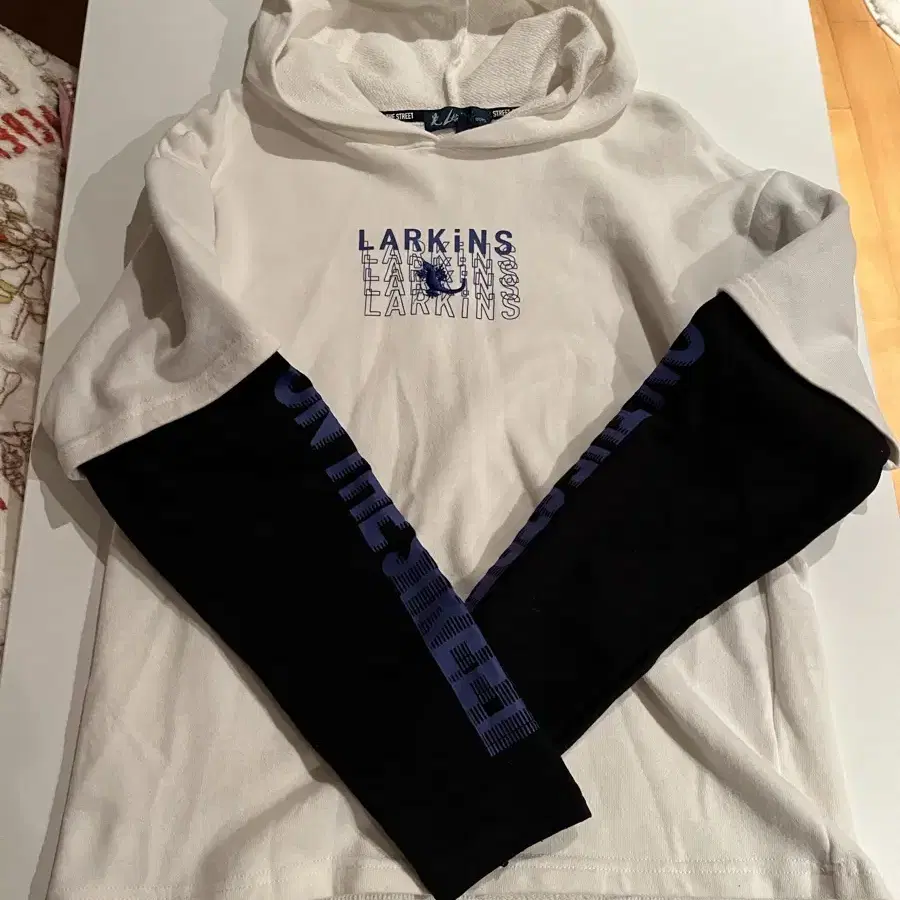 LARKINS BOYS 셔츠