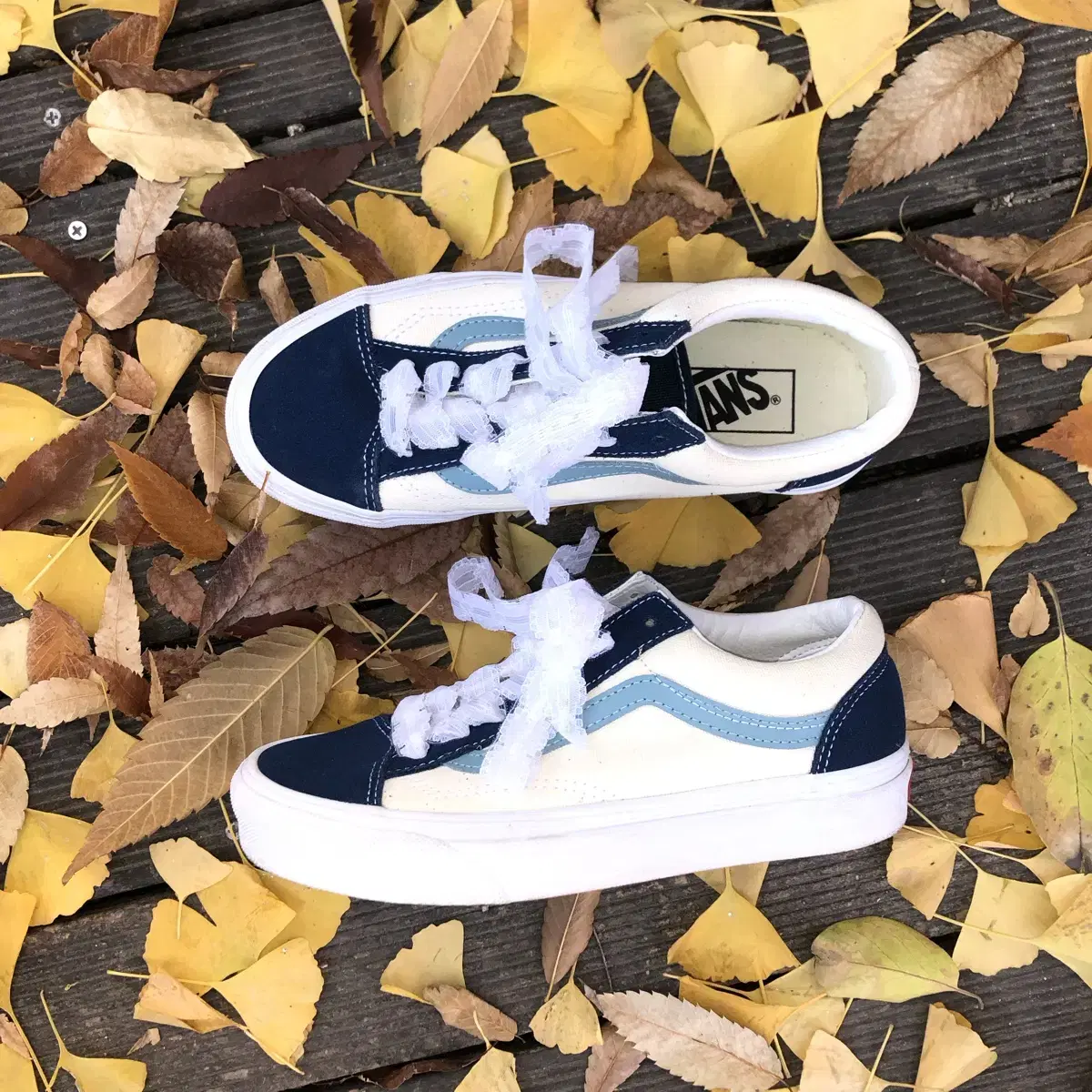 Vintage Vans navy old school