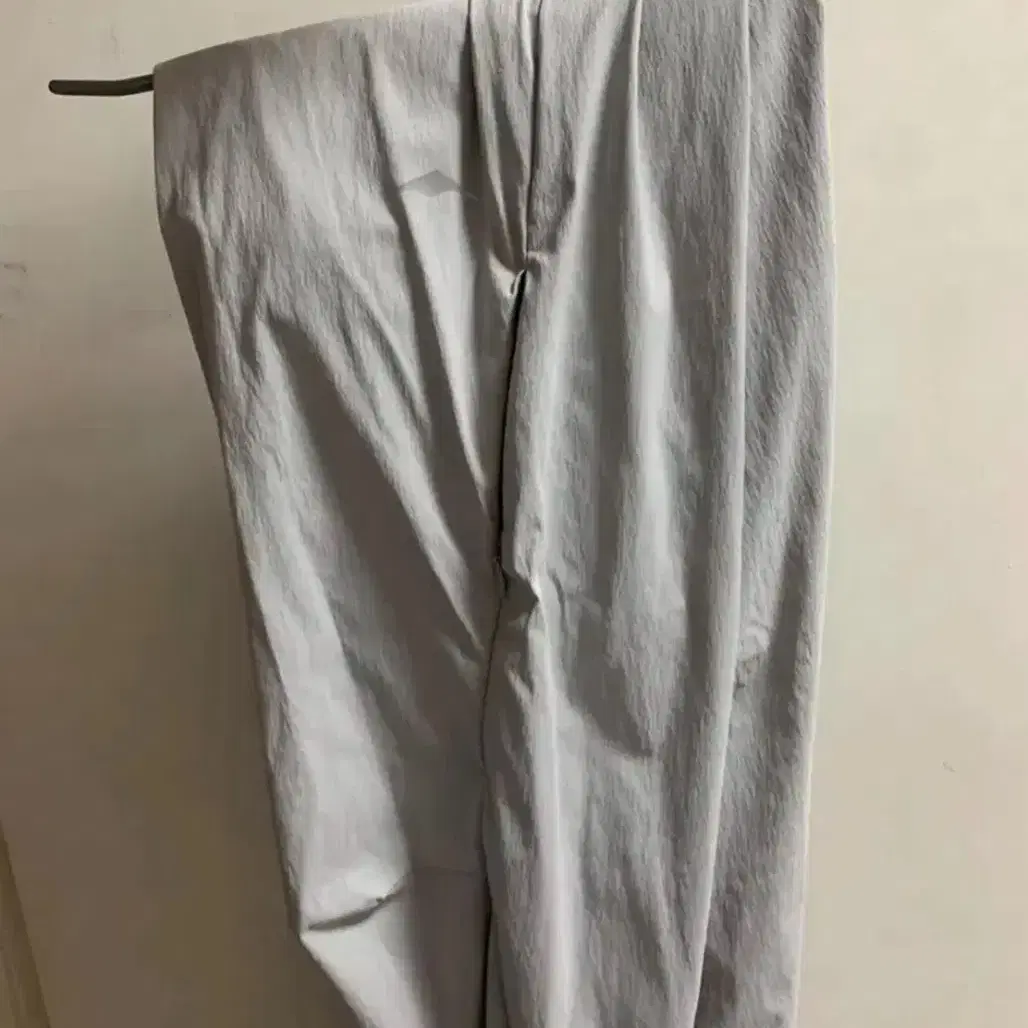 고요웨어 VENTILATION CURVED PANTS