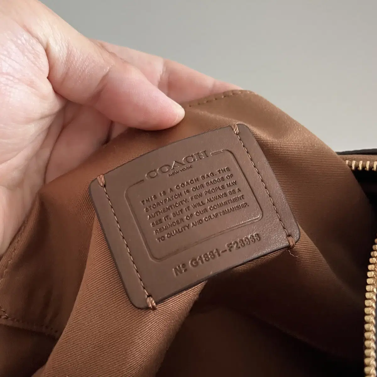 COACH 00's BrownLeather Mia Shoulder Bag