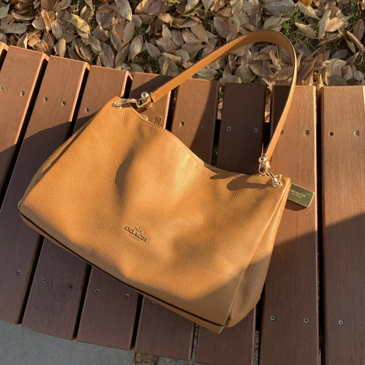 COACH 00's BrownLeather Mia Shoulder Bag