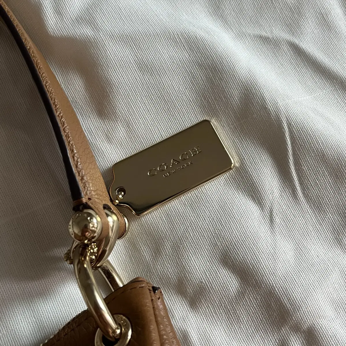 COACH 00's BrownLeather Mia Shoulder Bag