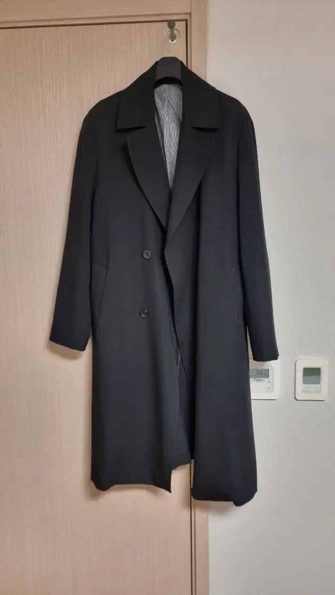 Mindbridge trench coat size 100 for sale.