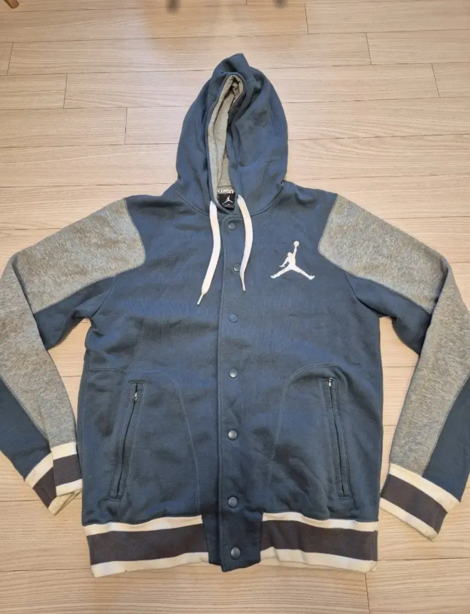 [Free Shipping]Jordan Kimono Hoodie Zip Up M