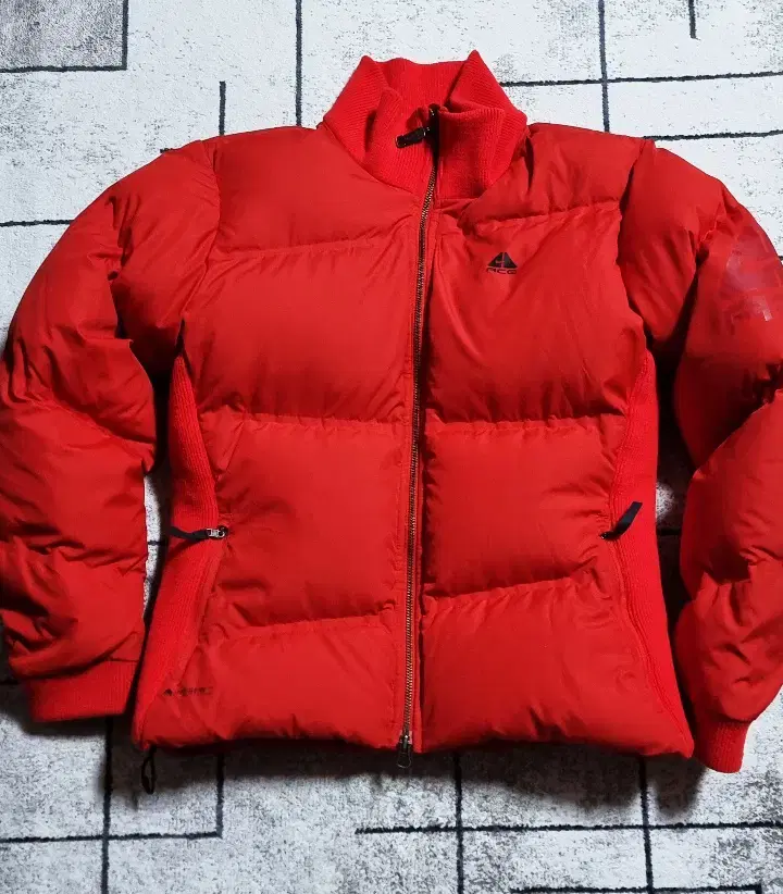 ACG Nike Padded Red Size L