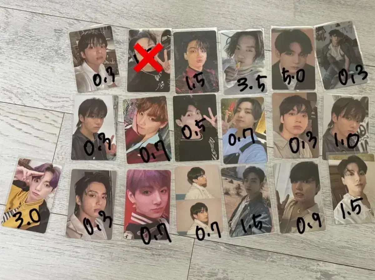 BTS kim namjoon kim seokjin min yoongi jung hoseok park jimin kim taehyung jeon jungkook photocard