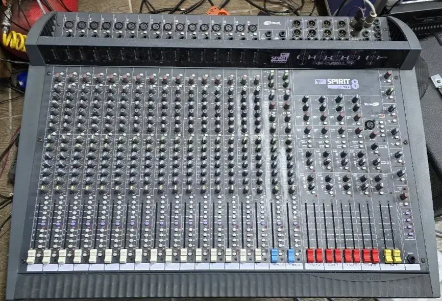 soundcraft SPIRIT8 16CH 믹서