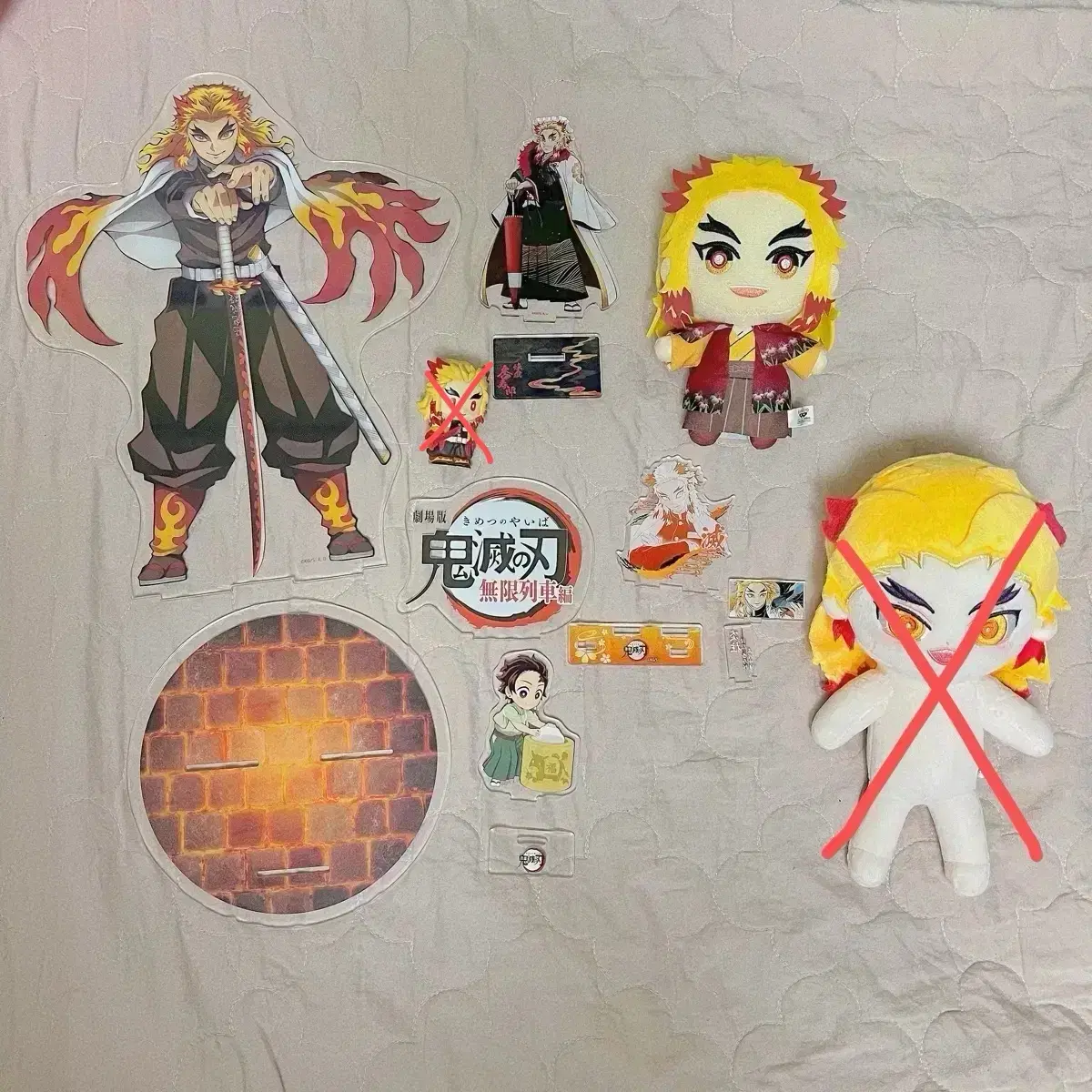 Bulk) Demon Slayer Rengoku doll Large acrylic Nui Diorama, etc.