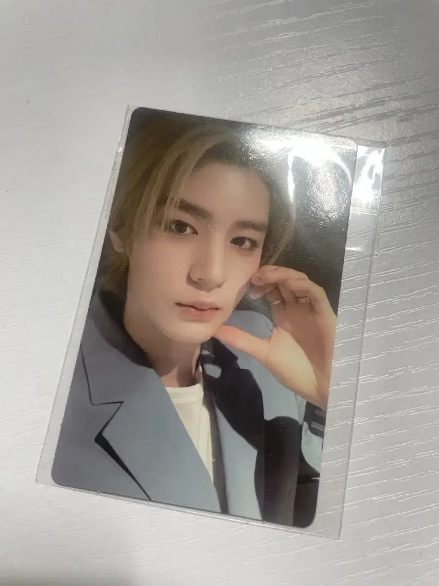 boynextdoor leehan photocard sells