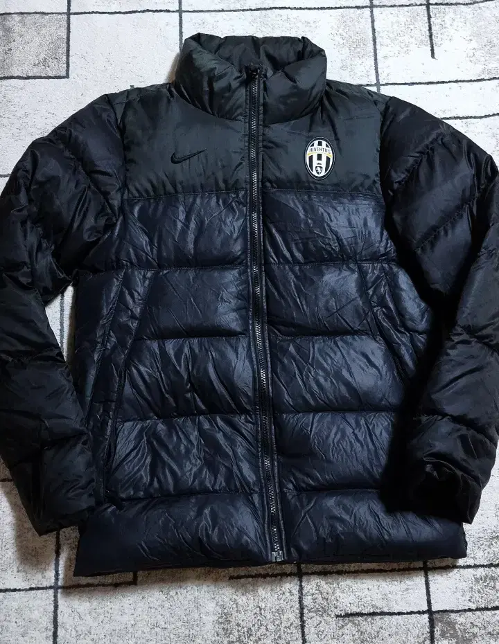 Nike Juventus Duck Down Padded Black