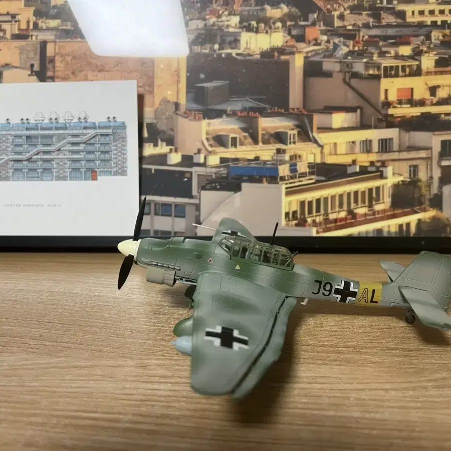 JU 87 슈투카 다이캐스트 1:72 밀리터리 피규어 팝니다.