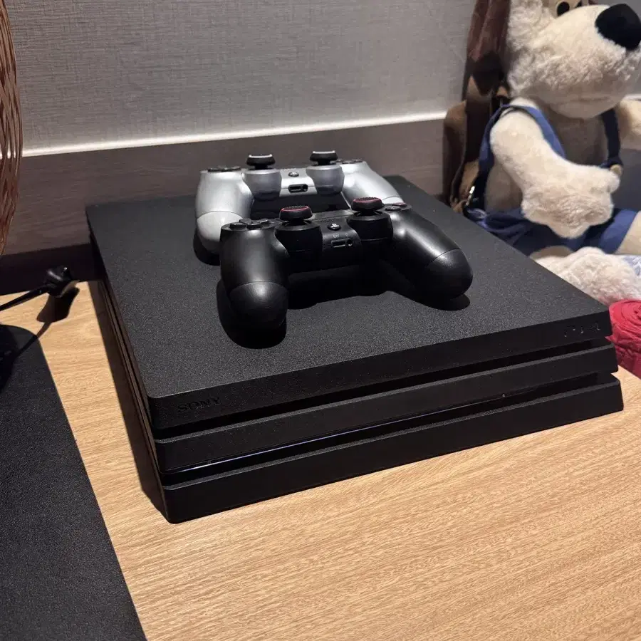 Ps4 pro 7218b (cd 7개)