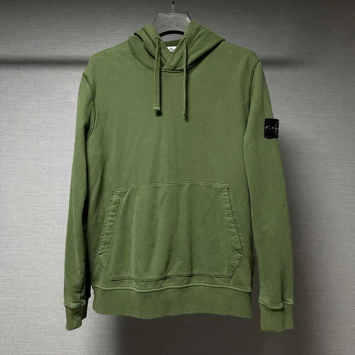 (새상품급,XL)22FW Stone Island Hoodie sells