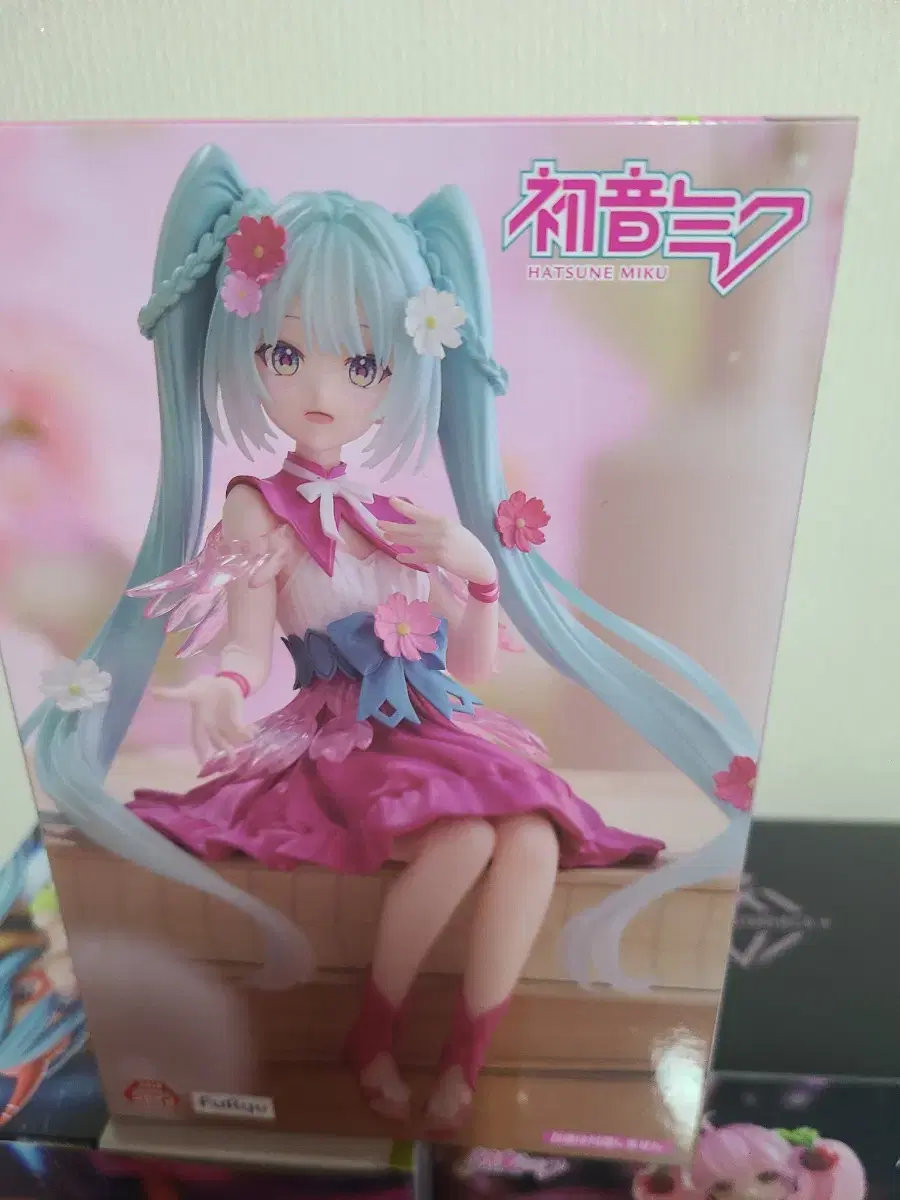 [Unsealed]FURYU Vocaloid Hatsune Miku Figure Flower Fairy Cosmos