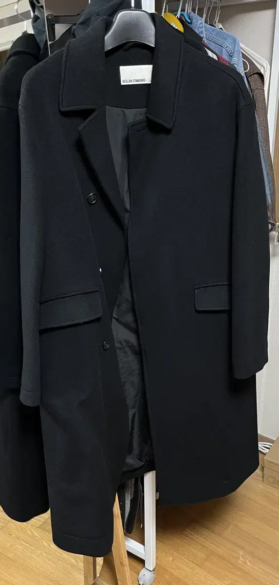 [M] Bislow Standard Balmacan Coat Black