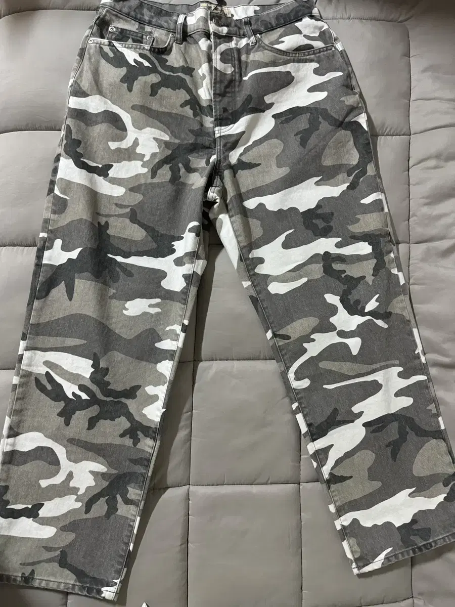 Stussy Snow Camo Big All-Jin 32