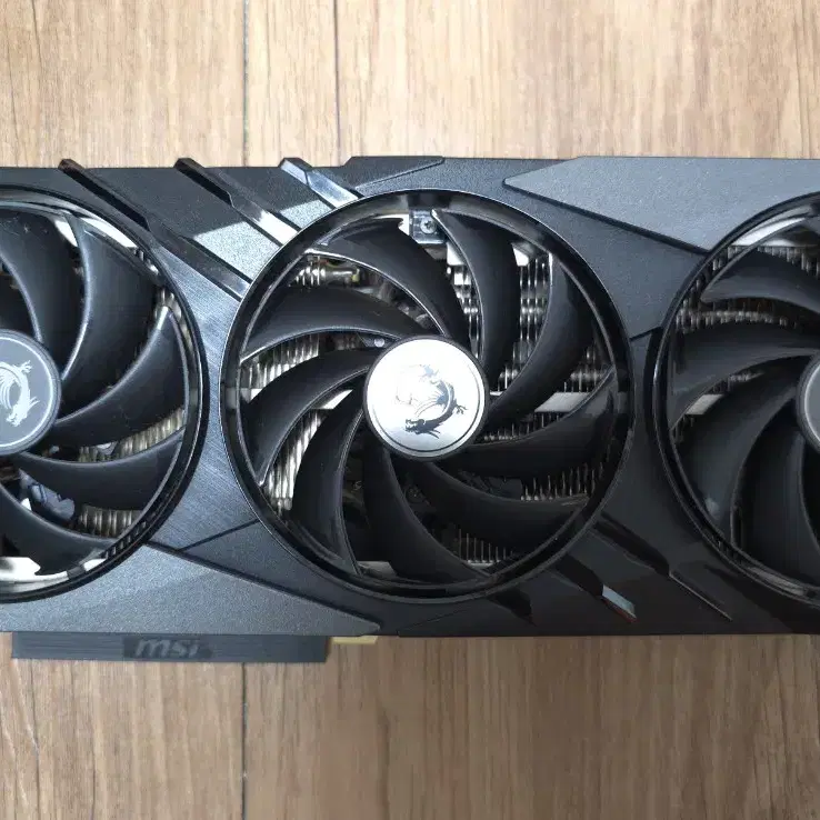 MSI RTX 4070 Ti SUPER Gaming X Slim 팝니다