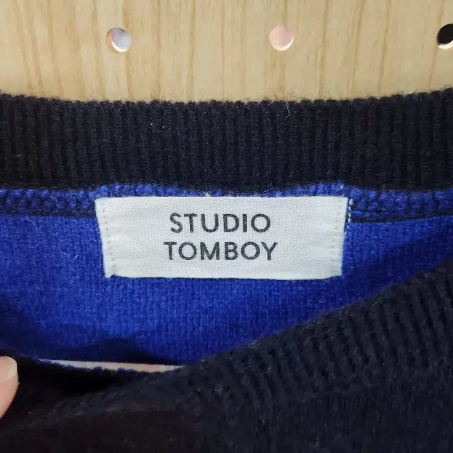 STUDIO TOMBOY 컬러 배색 니트 베스트