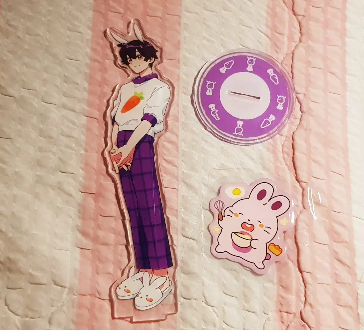 Sleepground popup store suhyeon acrylic stand epoxy sticker