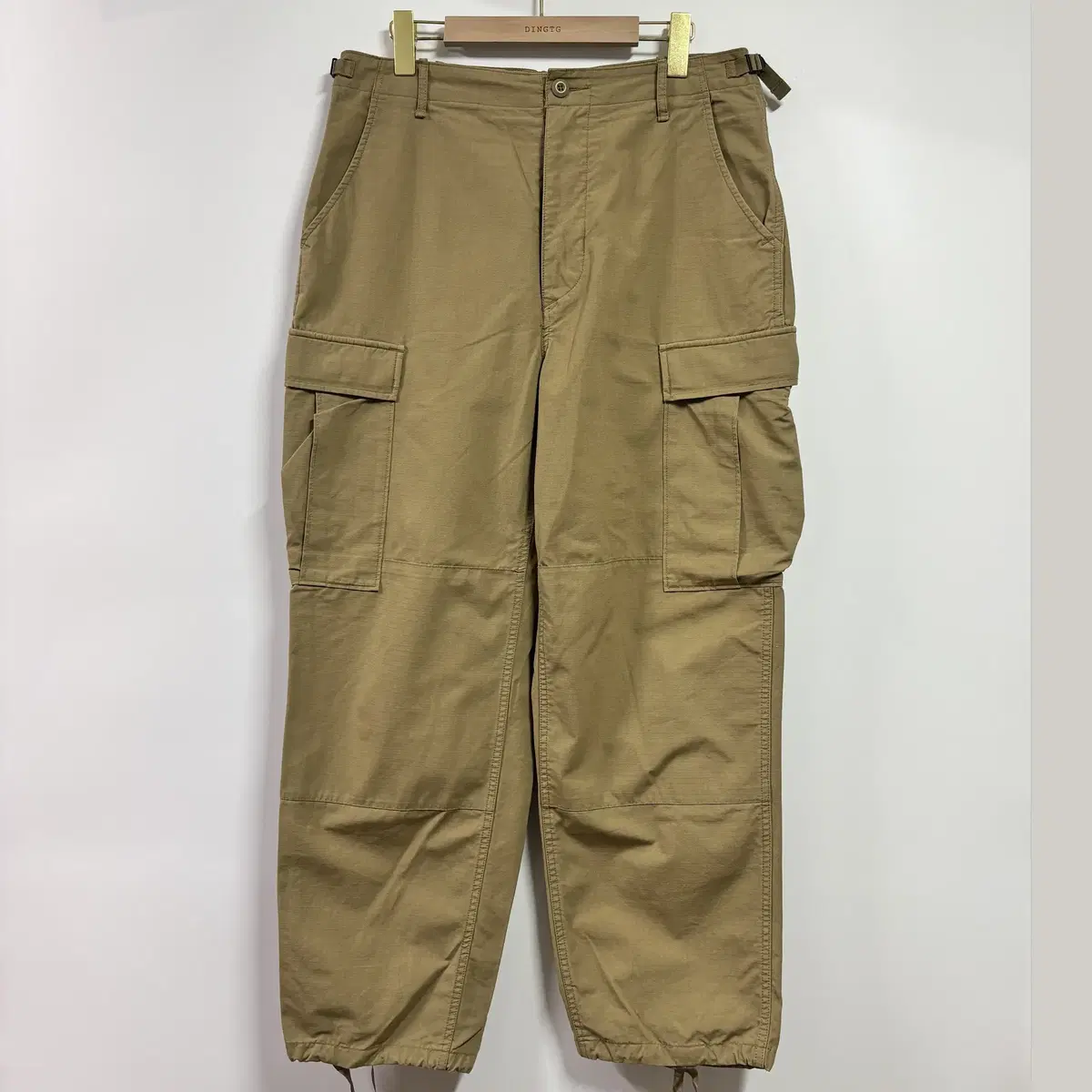 [3] Cargo pants with khakis