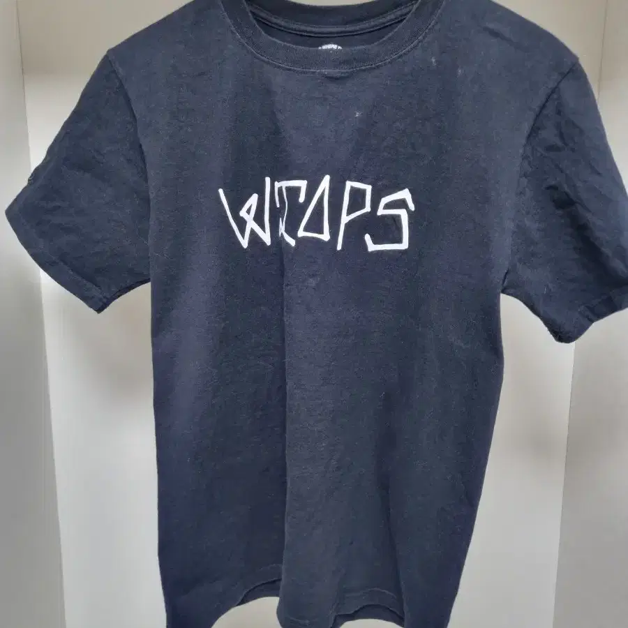 wtaps 더블탭스 반팔티