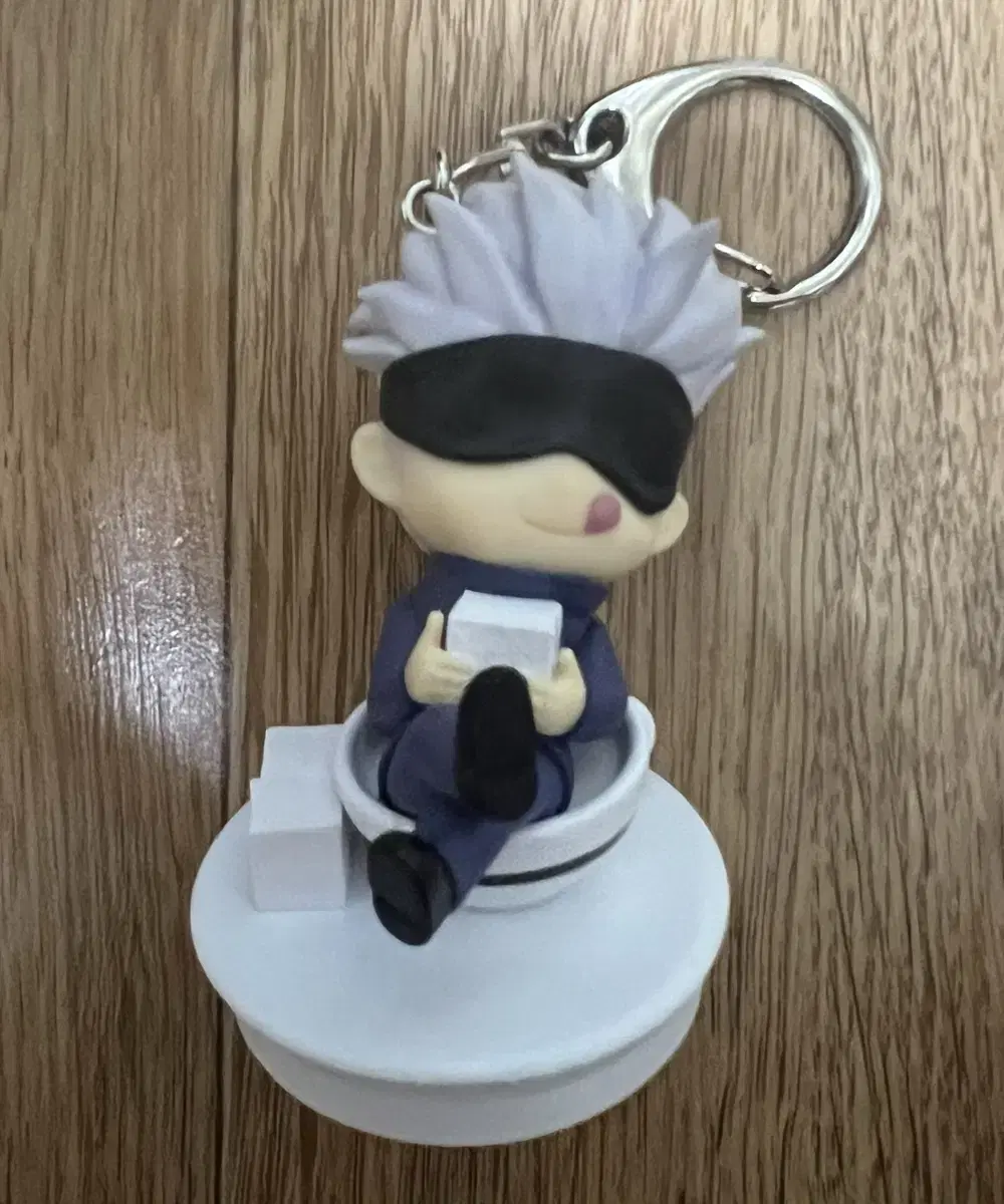 Zuu Spinning Kupeit keyring Satoru Gojo Figures