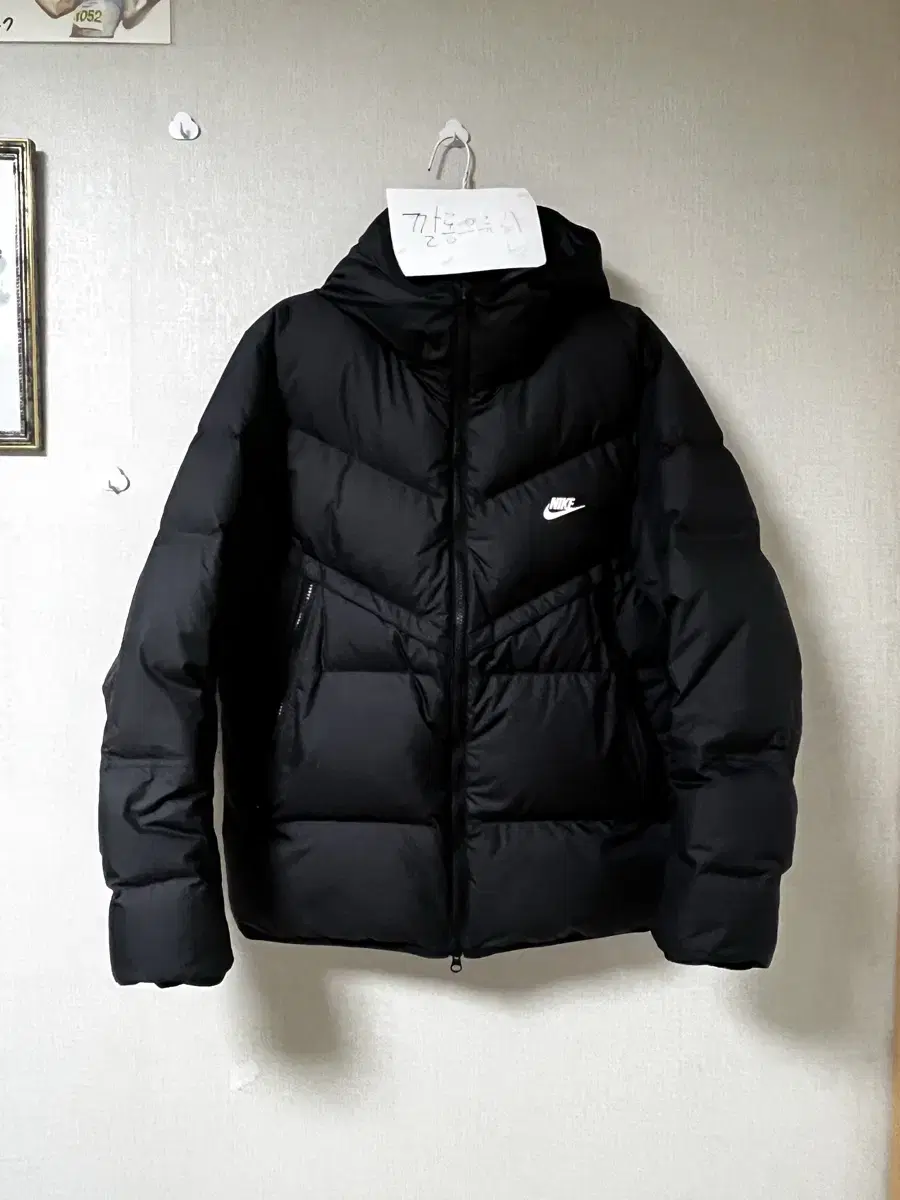 Nike Windrunner Padded Black(L) size