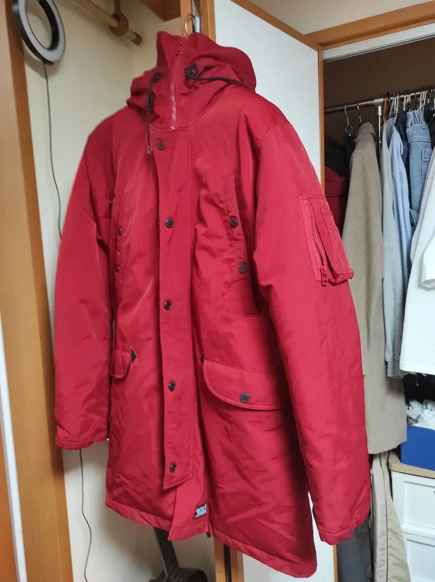 Unworn men's Levi's Red Down Jacket M size 95