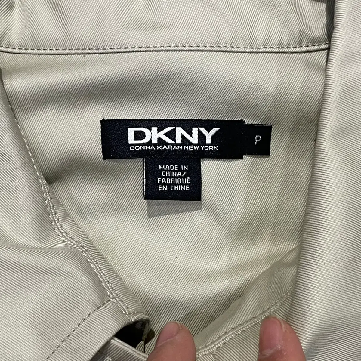 DKNY 더블 트렌치 코트