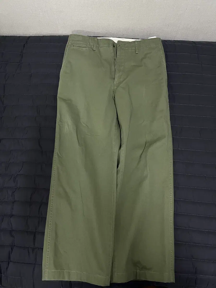 Pottery Officers Chino Pants Olive 3 sizes sells