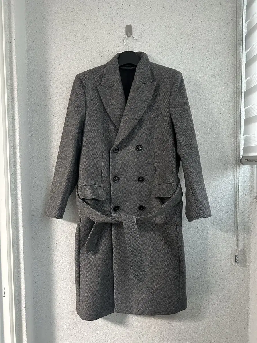 Zara Men's Long Herringbone Coat(size L/100)