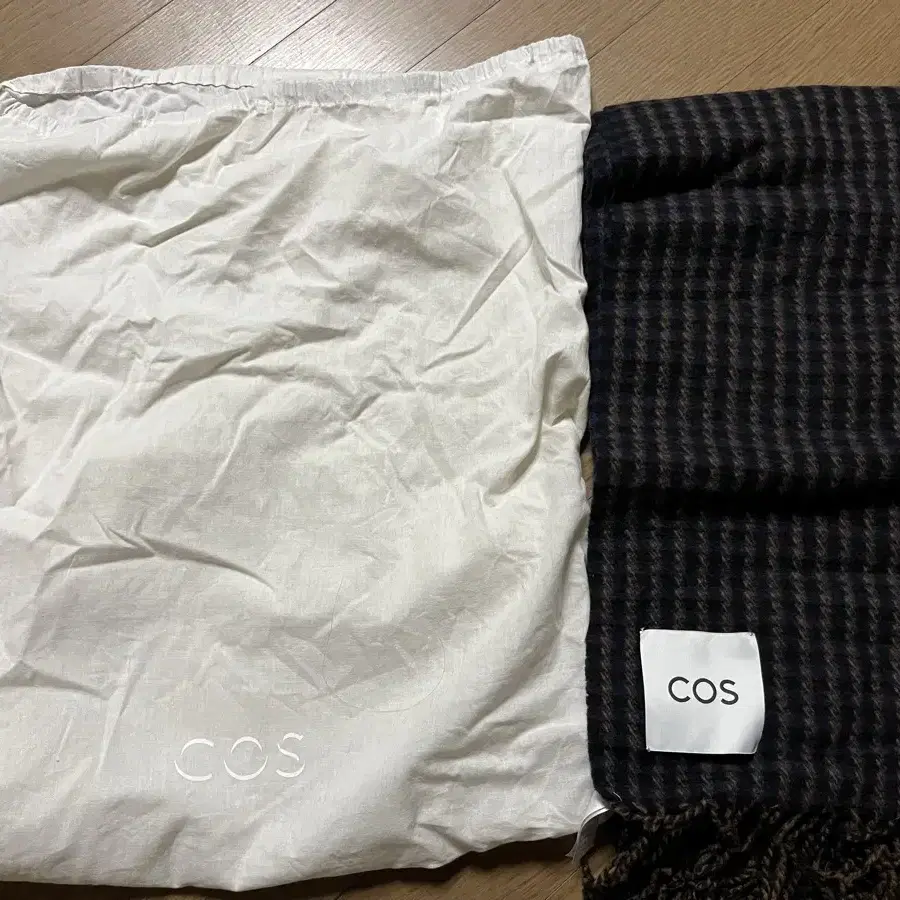 cos 목도리