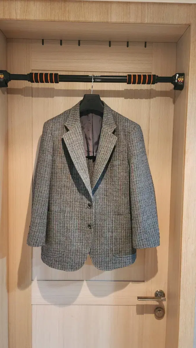 Gray checked tweed woolen jacket M