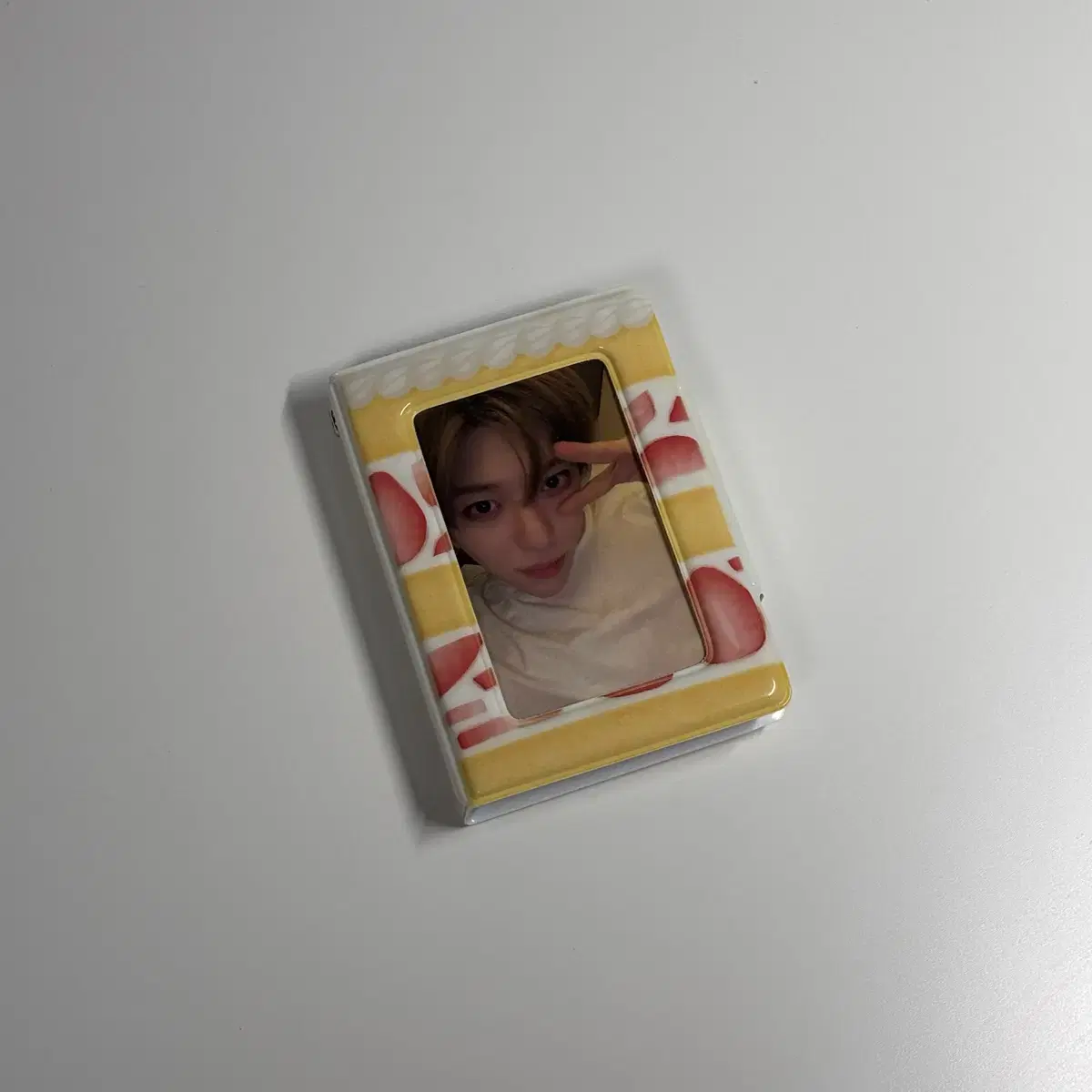 Lam's Strawberry Cake Book Photocard Holder Book WTS